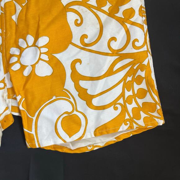 Vintage Hawaiian Floral Shorts Size 32 • Yellow White Aloha Print Swim Trunks - Picture 4 of 10